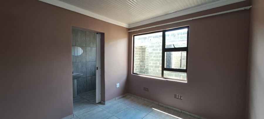 To Let 1 Bedroom Property for Rent in Thorisong Free State